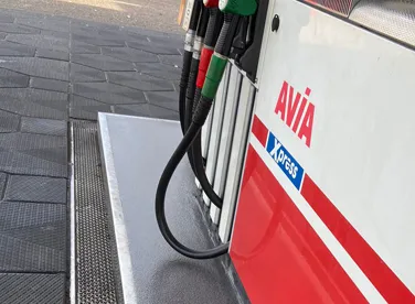 Vloer Avia, vloer tankstation, vloeistofdichte vloer, Avia Tilburg, BNL Coatings Tilburg