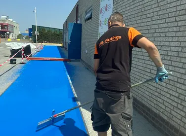 Ervaren vloer specialisten, anti slip vloer, antislip vloer, antislip coating, vloer coating